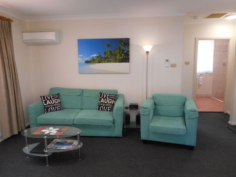 Beaches Serviced Apartments - Accommodation Rockhampton 25