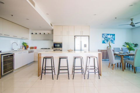 ZEN BY THE WATER - Esplanade Darwin Retreat - Accommodation Rockhampton 21