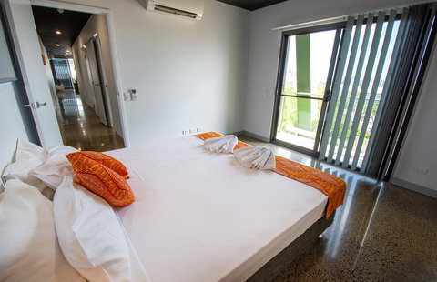 Magnum Serviced Apartments - Accommodation Rockhampton 34