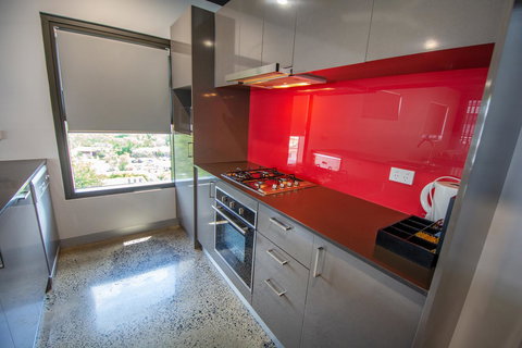 Magnum Serviced Apartments - Accommodation Rockhampton 7