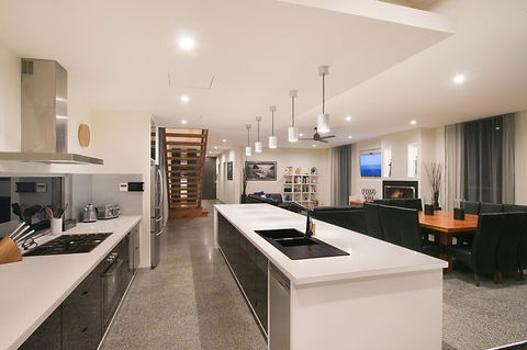 Salt Village Retreat - Accommodation Rockhampton 3