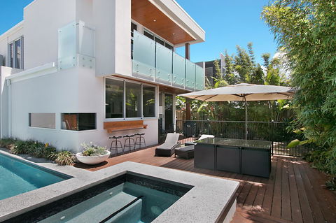 Salt Village Retreat - Accommodation Rockhampton 1