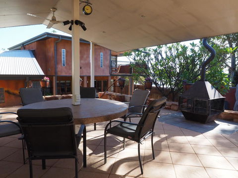 Wilmots On Dixon - Accommodation Rockhampton 1