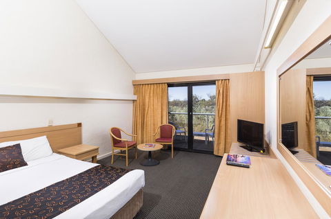 Discovery Resorts - Kings Canyon - Accommodation Rockhampton 2