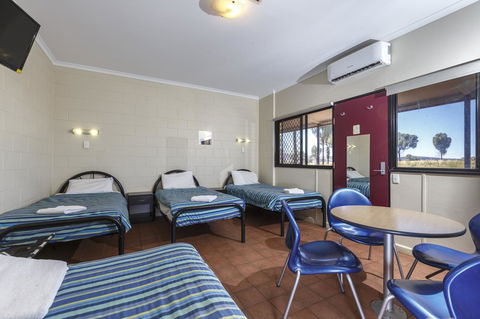 Discovery Resorts - Kings Canyon - Accommodation Rockhampton 19