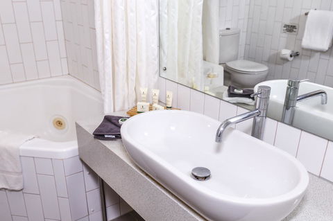 Discovery Resorts - Kings Canyon - Accommodation Rockhampton 14