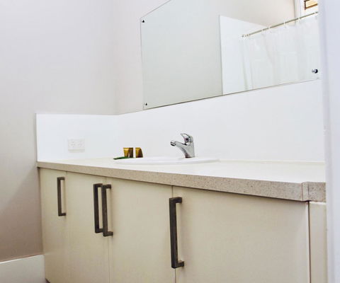 Erldunda Desert Oaks Resort - Accommodation Rockhampton 11