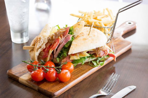The Smith Hotel Darwin - Accommodation Rockhampton 9