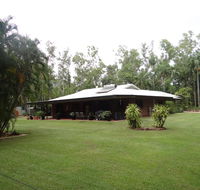 DARWIN'S SHADY ACRES RETREAT - Accommodation Rockhampton