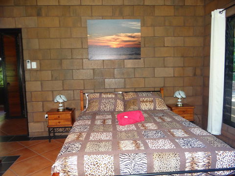 DARWIN'S SHADY ACRES RETREAT - Accommodation Rockhampton 37