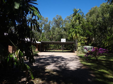 DARWIN'S SHADY ACRES RETREAT - Accommodation Rockhampton 4