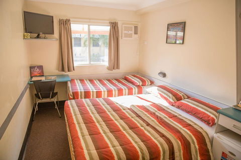 Value Inn - Accommodation Rockhampton 5