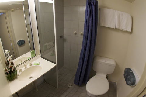 Value Inn - Accommodation Rockhampton 13