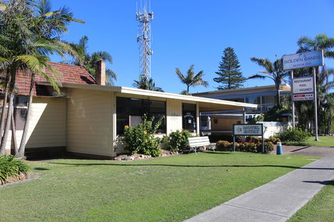 Golden Sands Motor Inn - Accommodation Rockhampton 10