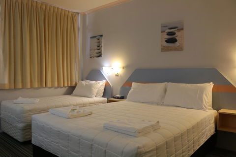 Golden Sands Motor Inn - Accommodation Rockhampton 12