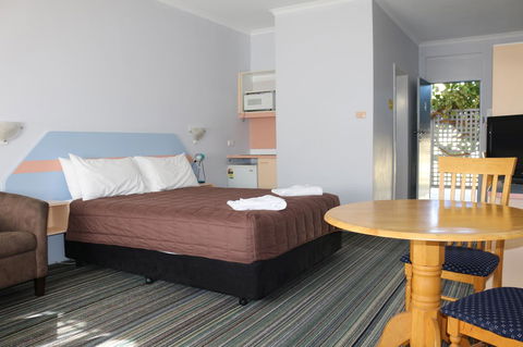 Golden Sands Motor Inn - Accommodation Rockhampton 24