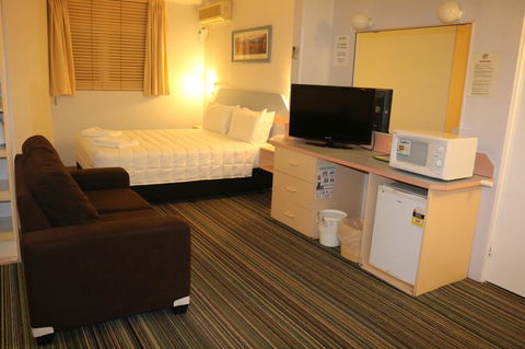 Golden Sands Motor Inn - Accommodation Rockhampton 21