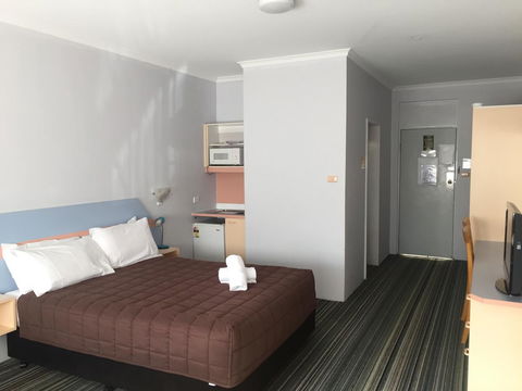 Golden Sands Motor Inn - Accommodation Rockhampton 8