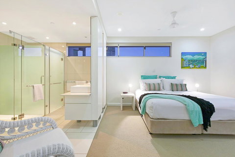 BeachLife Apartments - Accommodation Rockhampton 2