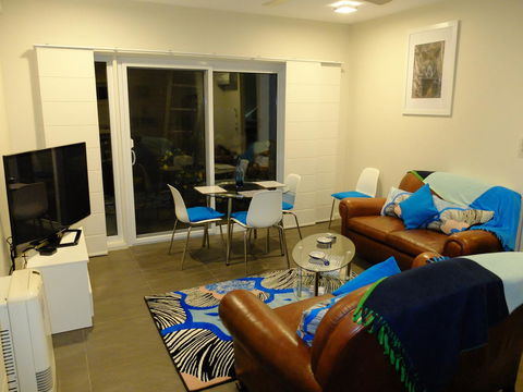 Rock Wallaby - Accommodation Rockhampton 16