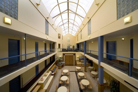 Madison Capital Executive Apartments - Accommodation Rockhampton 2