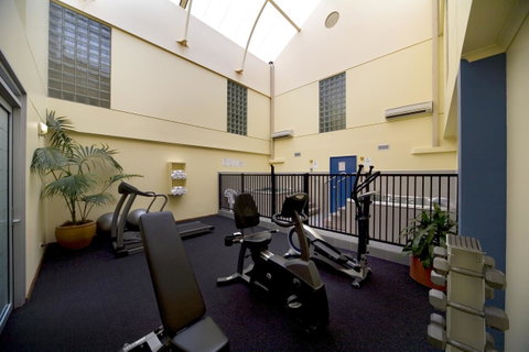 Madison Capital Executive Apartments - Accommodation Rockhampton 6