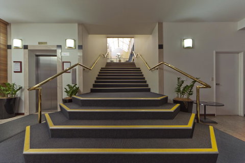 Madison Capital Executive Apartments - Accommodation Rockhampton 9