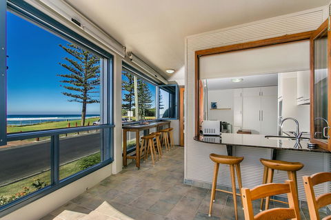 Lennox Holiday Apartments - Accommodation Rockhampton 32