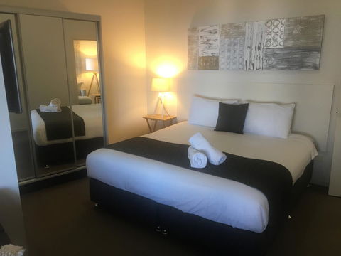 Lennox Holiday Apartments - Accommodation Rockhampton 16