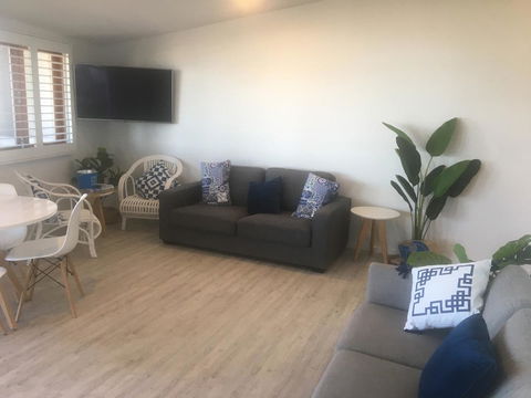 Lennox Holiday Apartments - Accommodation Rockhampton 24