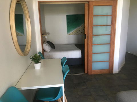 Lennox Holiday Apartments - Accommodation Rockhampton 14