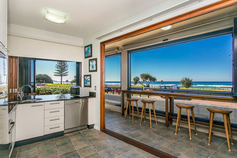 Lennox Holiday Apartments - Accommodation Rockhampton 13