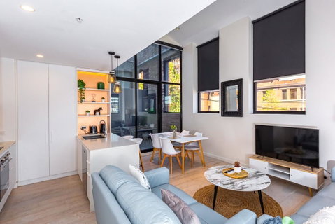 Bond Quarter Loft - Accommodation Rockhampton 0