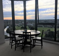 Brand New Penthouse with Water Views - Accommodation Rockhampton