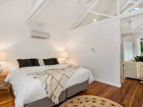 Brandon Beauty Studio - Accommodation Rockhampton 0