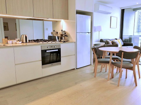 Brilliant Victoria Harbour Waterfront LVII - Accommodation Rockhampton 2