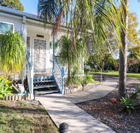 Bromyard Cottage - Accommodation Rockhampton