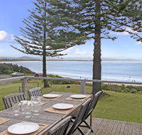 By the Sea - SPECIAL OFFER 3 FOR 2 - Accommodation Rockhampton