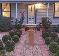 C  A's Cottage - Accommodation Rockhampton