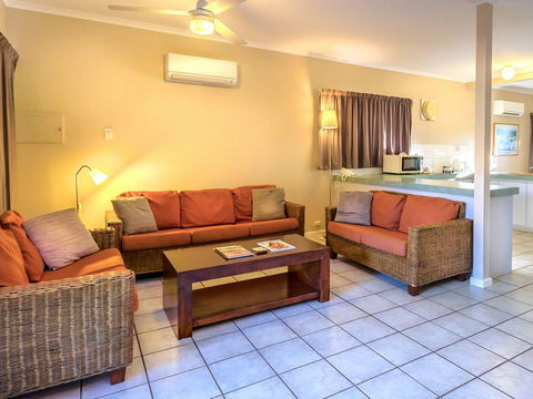 Cable Beachside Villas - Accommodation Rockhampton 2