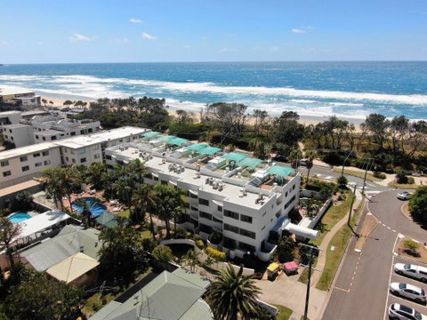 Camargue Beachfront Apartments - Accommodation Rockhampton 1
