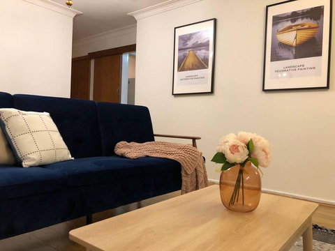 CAMPBELLTOWN HOLIDAY HOME 3 BED + FREE PARKING NCA039 - Accommodation Rockhampton 2