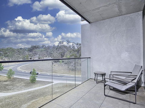 CANBERRA CHIC-hosted By:L'Abode Accommodation - Accommodation Rockhampton 1