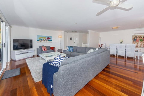 Canomii Close 24 - Nelson Bay - Accommodation Rockhampton 2