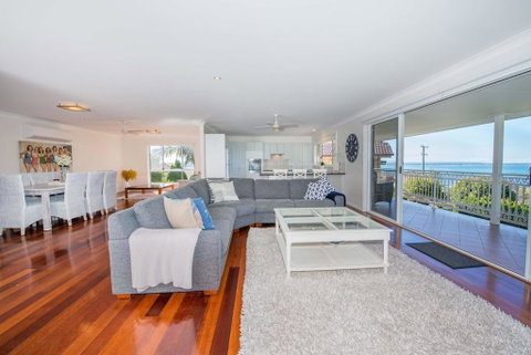 Canomii Close 24 - Nelson Bay - Accommodation Rockhampton 3