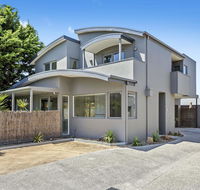 CAPEL'S REST - CAPEL SOUND - Accommodation Rockhampton