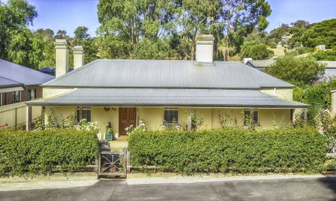 Captain Rodda's Cottage - Accommodation Rockhampton 0