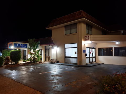 Caravilla Motor Inn - Accommodation Rockhampton 0
