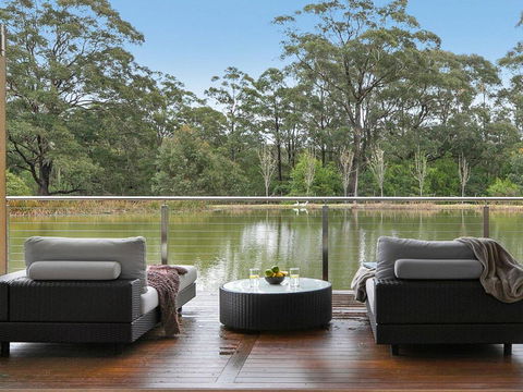 Casa Sul Lago - Quite Simply A Very Special Place - Accommodation Rockhampton 2