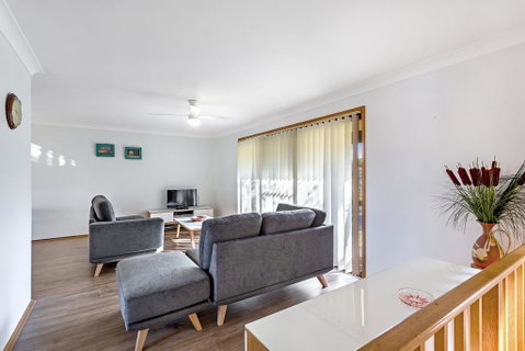 Catalina 12 Holiday House - Walk To Beaches - Accommodation Rockhampton 3